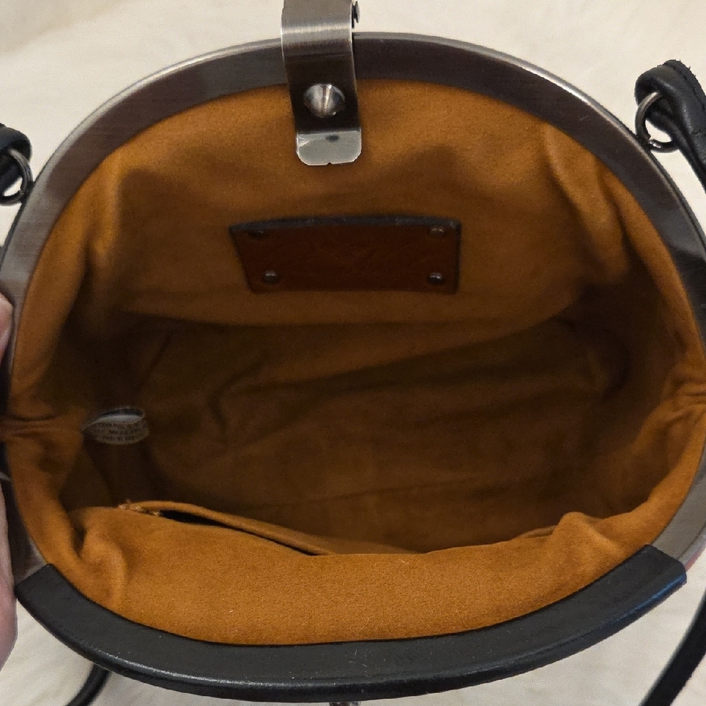 Patricia Nash Black Crossbody Bag with Vintage Design - Picture 4 of 8